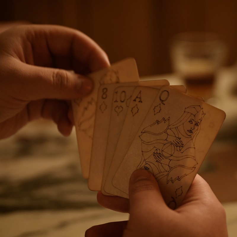 JEU DE CARTES en bois de bouleau avec étui en cuir NKD Puzzle - 6